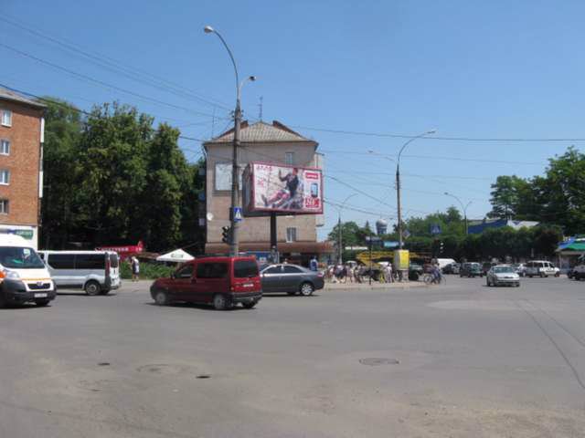 Білборд №147292 в місті Чернівці (Чернівецька область), розміщення зовнішнішньої реклами, IDMedia-оренда найнижчі ціни!