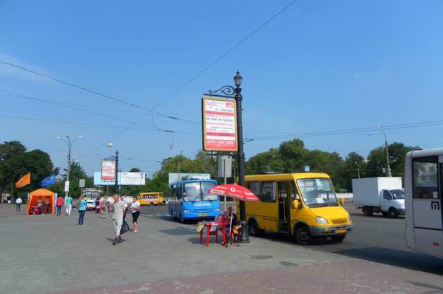 Сітілайт №147401 в місті Чернігів (Чернігівська область), розміщення зовнішнішньої реклами, IDMedia-оренда найнижчі ціни!