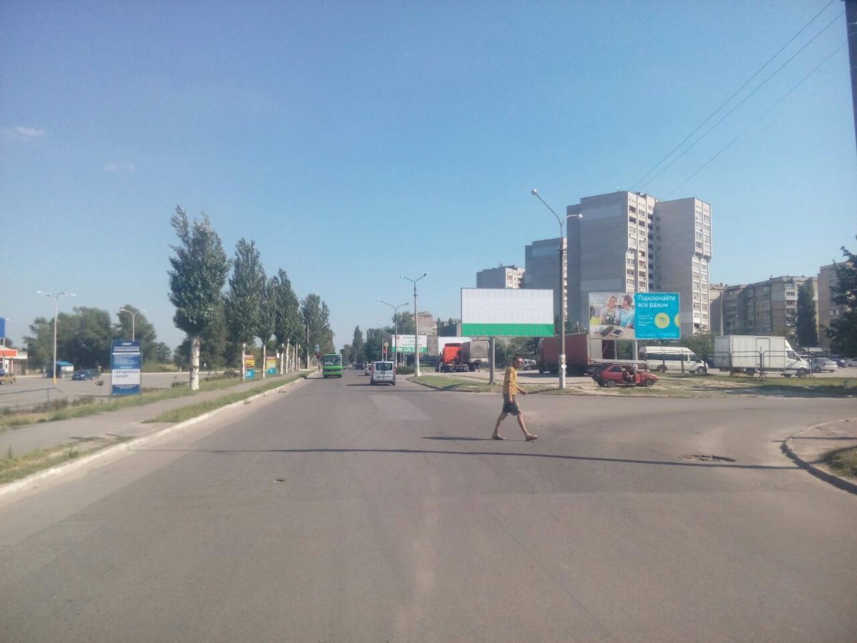 Билборд формат 3х6 №148838 в городе Каменское(Днепродзержинск) (Днепропетровская область) `Билборд №148838 в городе Каменское(Днепродзержинск) (Днепропетровская область), размещение наружной рекламы, IDMedia-аренда по самым низким ценам!`