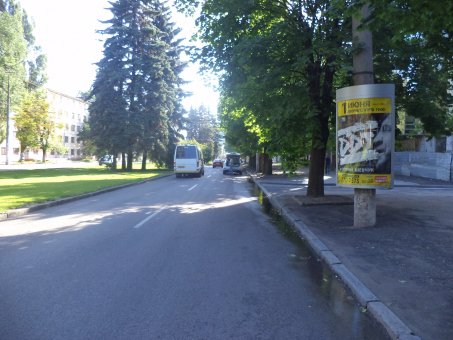 Тумба формат 1,2х0,9 №148980 в городе Днепр (Днепропетровская область) Тумба №148980 в городе Днепр (Днепропетровская область), размещение наружной рекламы, IDMedia-аренда по самым низким ценам!