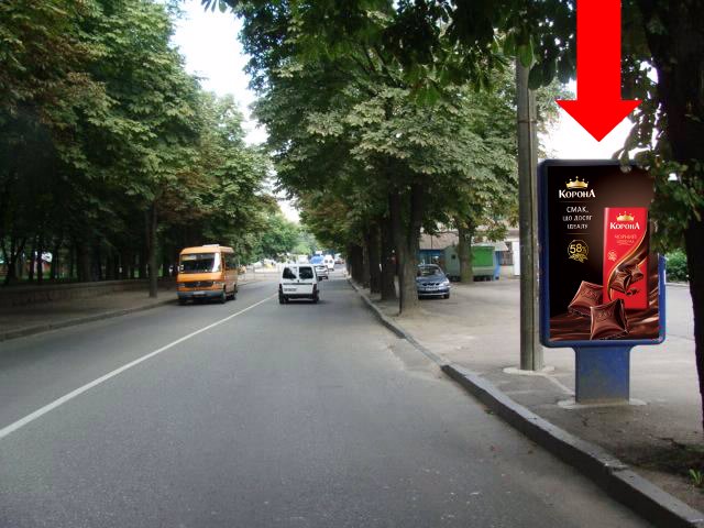 `Ситилайт №153844 в городе Ровно (Ровенская область), размещение наружной рекламы, IDMedia-аренда по самым низким ценам!`