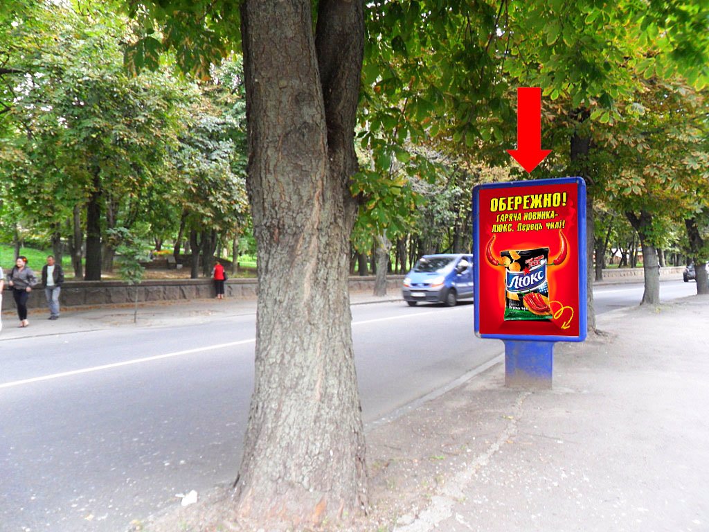 `Ситилайт №153846 в городе Ровно (Ровенская область), размещение наружной рекламы, IDMedia-аренда по самым низким ценам!`