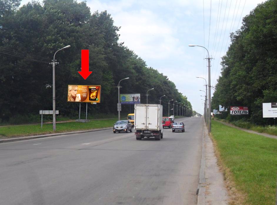 `Билборд №153895 в городе Ровно (Ровенская область), размещение наружной рекламы, IDMedia-аренда по самым низким ценам!`