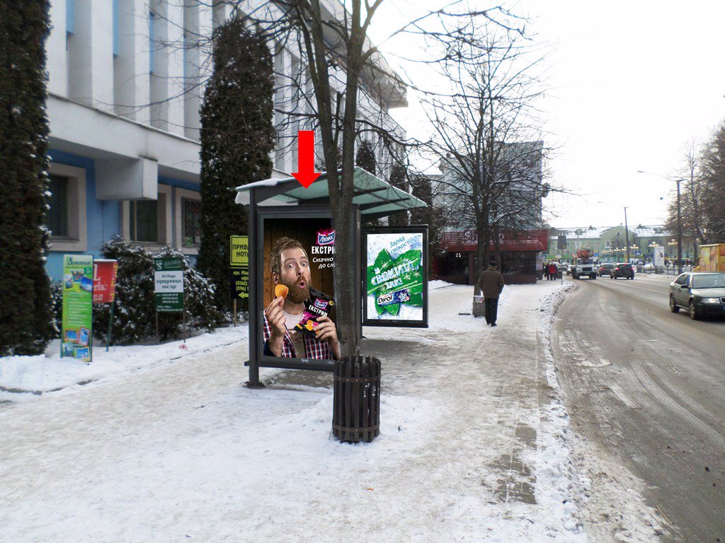 `Ситилайт №153948 в городе Ровно (Ровенская область), размещение наружной рекламы, IDMedia-аренда по самым низким ценам!`