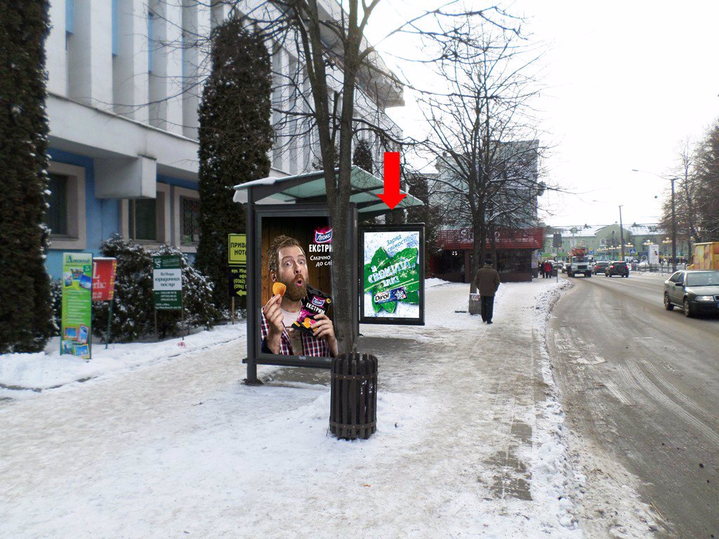 `Ситилайт №153950 в городе Ровно (Ровенская область), размещение наружной рекламы, IDMedia-аренда по самым низким ценам!`
