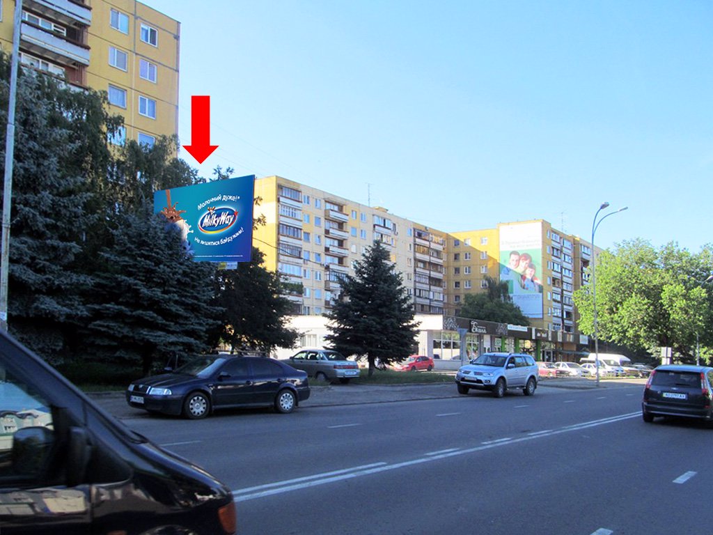 `Билборд №156295 в городе Ужгород (Закарпатская область), размещение наружной рекламы, IDMedia-аренда по самым низким ценам!`