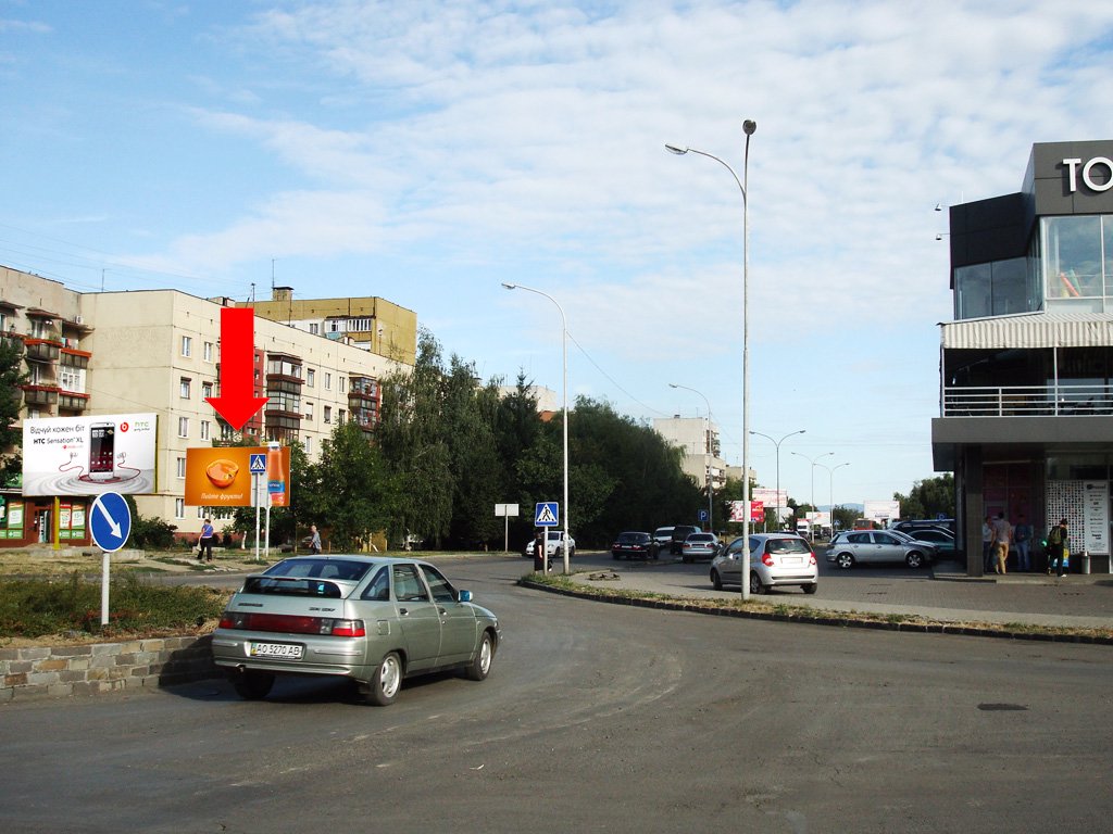 `Билборд №156305 в городе Ужгород (Закарпатская область), размещение наружной рекламы, IDMedia-аренда по самым низким ценам!`