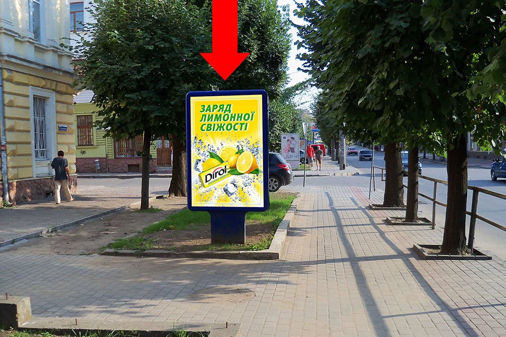 Сітілайт №160246 в місті Чернівці (Чернівецька область), розміщення зовнішнішньої реклами, IDMedia-оренда найнижчі ціни!