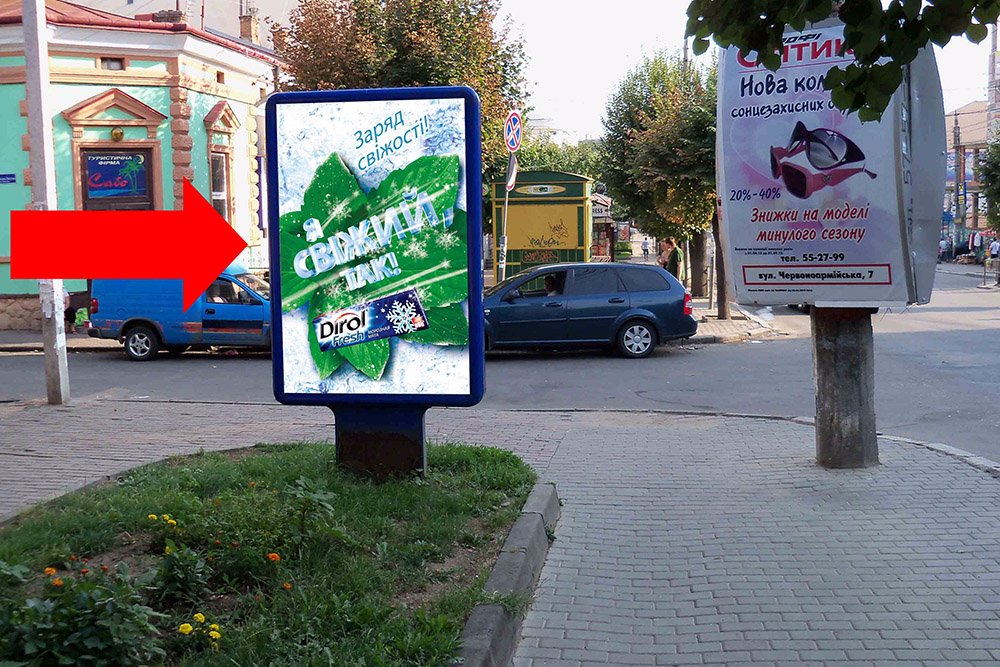 Сітілайт №160248 в місті Чернівці (Чернівецька область), розміщення зовнішнішньої реклами, IDMedia-оренда найнижчі ціни!