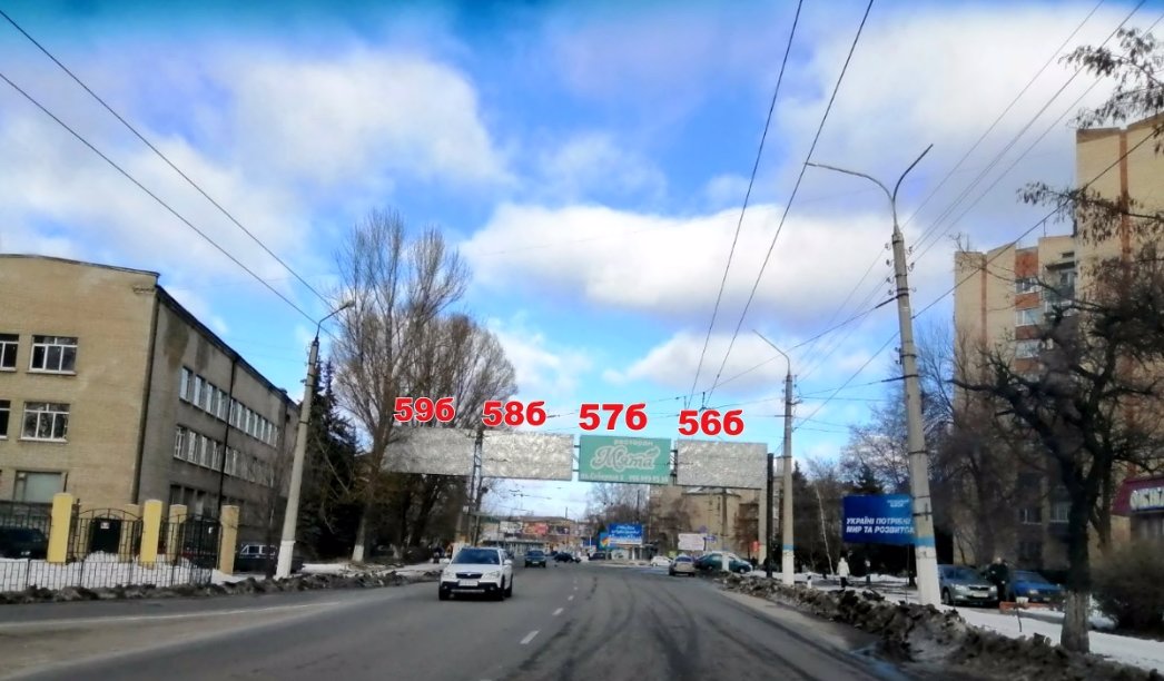 `Арка №187204 в городе Славянск (Донецкая область), размещение наружной рекламы, IDMedia-аренда по самым низким ценам!`