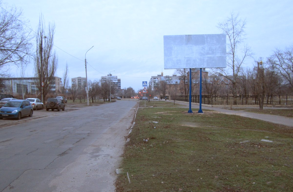 Білборд №188468 в місті Сєвєродонецьк (Луганська область), розміщення зовнішнішньої реклами, IDMedia-оренда найнижчі ціни!