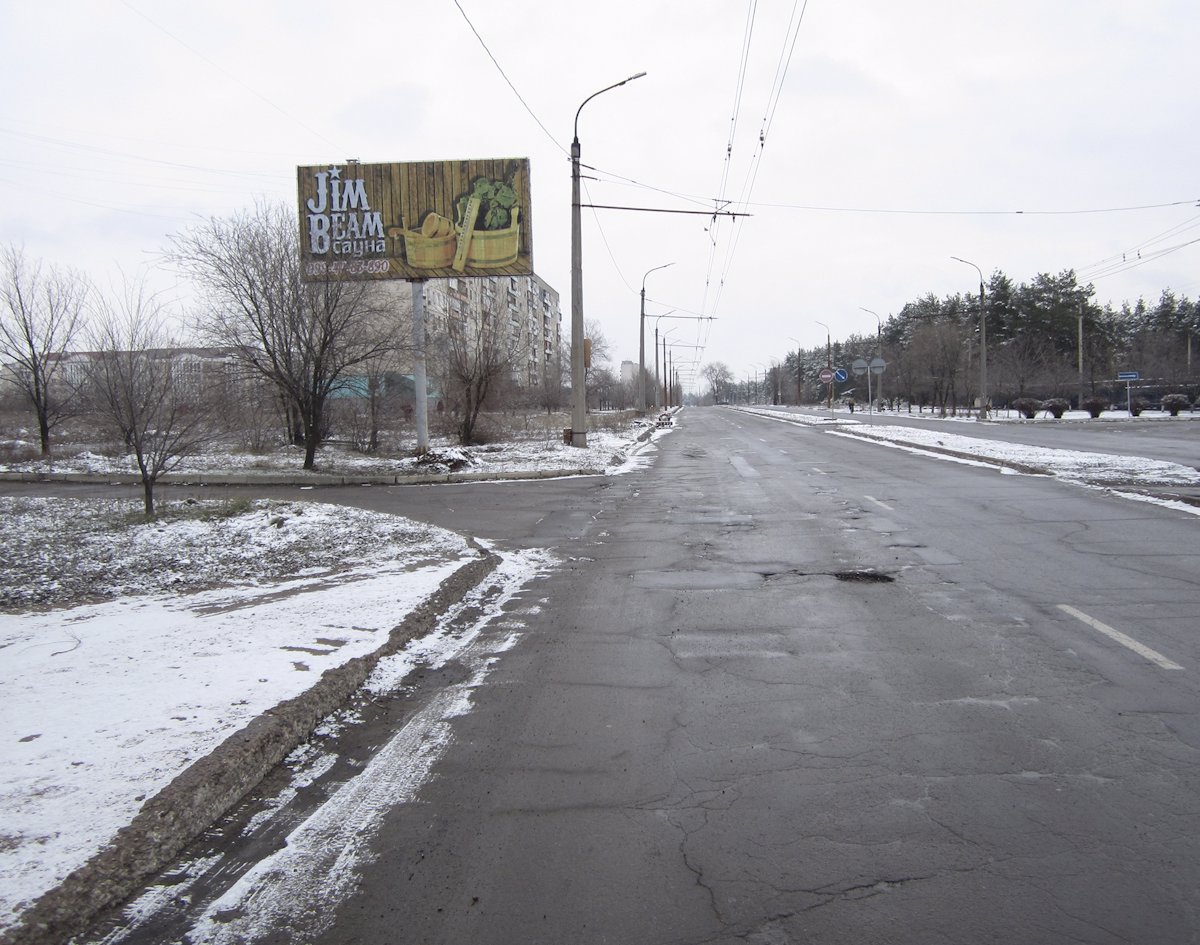Білборд №188471 в місті Сєвєродонецьк (Луганська область), розміщення зовнішнішньої реклами, IDMedia-оренда найнижчі ціни!