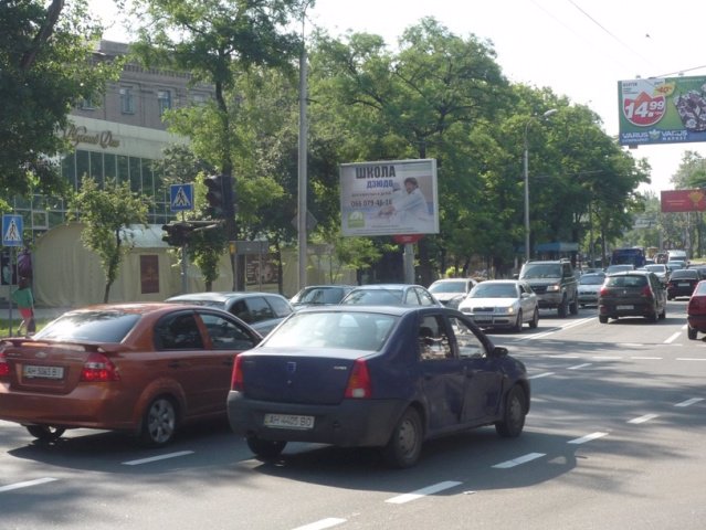 Беклайт №191 в місті Донецьк (Донецька область), розміщення зовнішнішньої реклами, IDMedia-оренда найнижчі ціни!