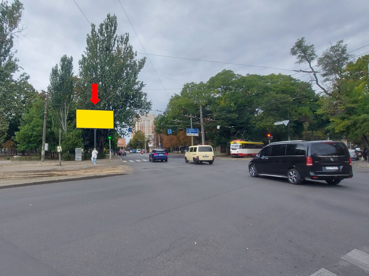`Экран №194145 в городе Одесса (Одесская область), размещение наружной рекламы, IDMedia-аренда по самым низким ценам!`