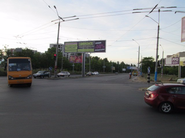 Білборд формат 3х12 №194453 в городе Одеса (Одеська область) Білборд №194453 в місті Одеса (Одеська область), розміщення зовнішнішньої реклами, IDMedia-оренда найнижчі ціни!