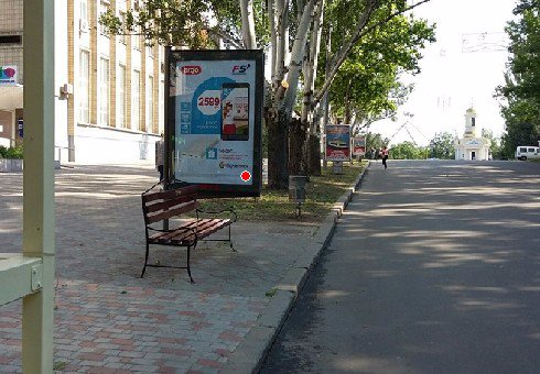 `Ситилайт №201078 в городе Николаев (Николаевская область), размещение наружной рекламы, IDMedia-аренда по самым низким ценам!`
