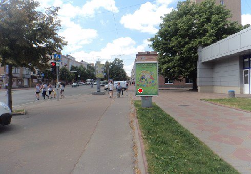 Сітілайт №202848 в місті Чернігів (Чернігівська область), розміщення зовнішнішньої реклами, IDMedia-оренда найнижчі ціни!