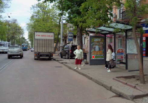 `Остановка №203115 в городе Одесса (Одесская область), размещение наружной рекламы, IDMedia-аренда по самым низким ценам!`