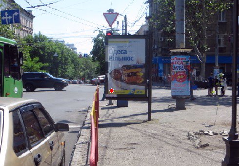 Сітілайт №203318 в місті Одеса (Одеська область), розміщення зовнішнішньої реклами, IDMedia-оренда найнижчі ціни!