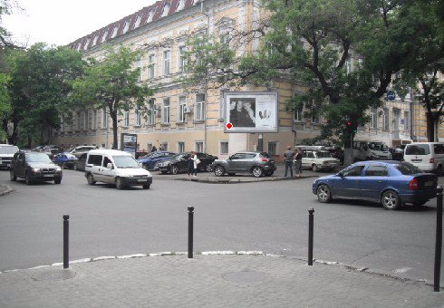 Скролл формат 2.32x3.14 №203856 в городе Одесса (Одесская область) `Скролл №203856 в городе Одесса (Одесская область), размещение наружной рекламы, IDMedia-аренда по самым низким ценам!`