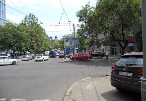 Скрол №203884 в місті Одеса (Одеська область), розміщення зовнішнішньої реклами, IDMedia-оренда найнижчі ціни!