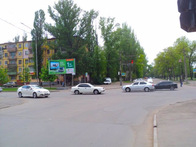 Билборд формат 3х6 №204759 в городе Кривой Рог (Днепропетровская область) `Билборд №204759 в городе Кривой Рог (Днепропетровская область), размещение наружной рекламы, IDMedia-аренда по самым низким ценам!`