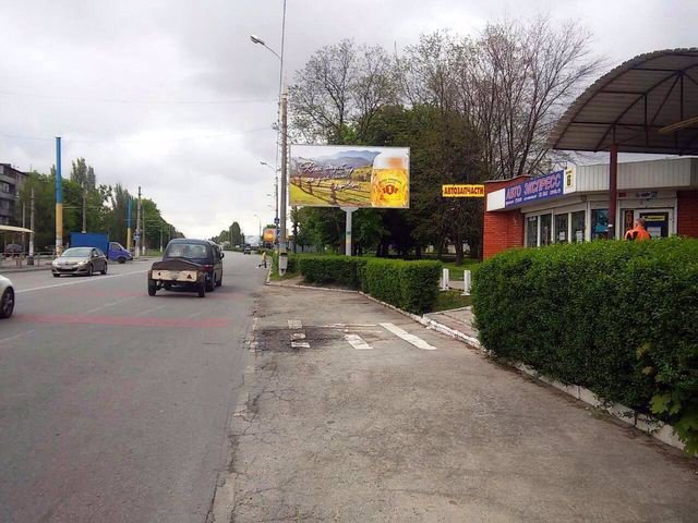 Білборд №204911 в місті Кам'янське(Днепродзержинськ) (Дніпропетровська область), розміщення зовнішнішньої реклами, IDMedia-оренда найнижчі ціни!