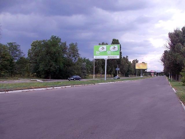 Білборд №204922 в місті Кам'янське(Днепродзержинськ) (Дніпропетровська область), розміщення зовнішнішньої реклами, IDMedia-оренда найнижчі ціни!