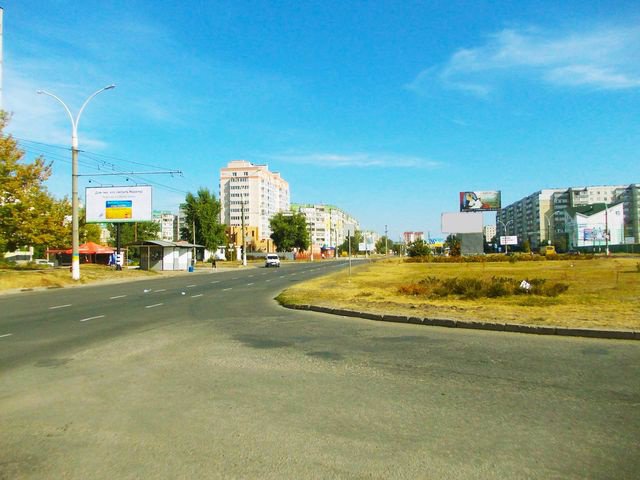 `Билборд №205041 в городе Сумы (Сумская область), размещение наружной рекламы, IDMedia-аренда по самым низким ценам!`