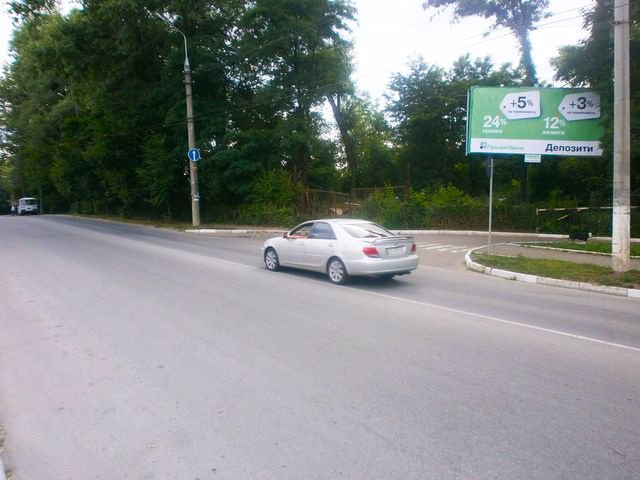 `Билборд №205886 в городе Черновцы (Черновицкая область), размещение наружной рекламы, IDMedia-аренда по самым низким ценам!`