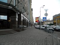Ситилайт в городе Киев #208327 по адресу Ярославская/ул. Набережно-Крещатицкая БЦ "ASTARTA" `Ситилайт №208327 в городе Киев (Киевская область), размещение наружной рекламы, IDMedia-аренда по самым низким ценам!`