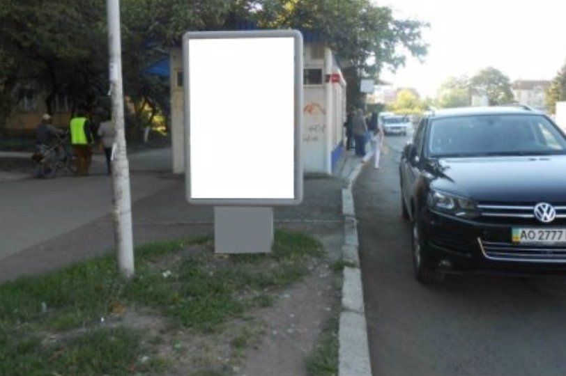 Сітілайт №211769 в місті Ужгород (Закарпатська область), розміщення зовнішнішньої реклами, IDMedia-оренда найнижчі ціни!