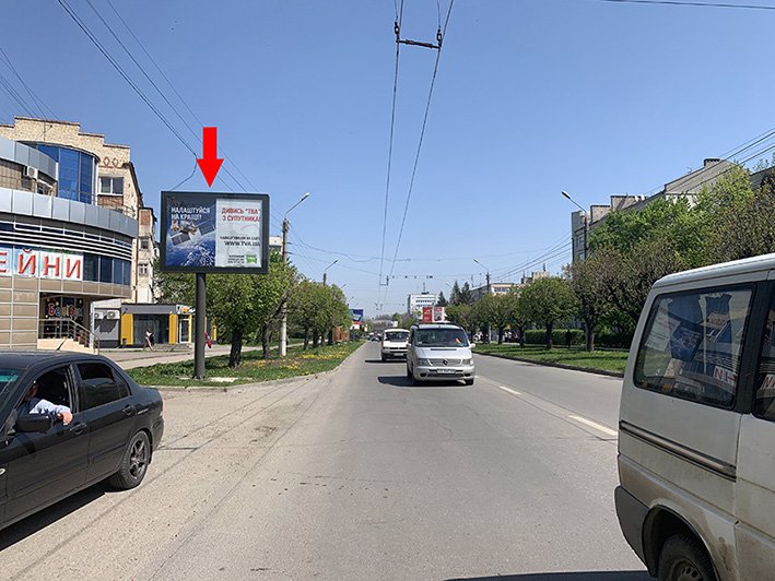 `Скролл №212515 в городе Черновцы (Черновицкая область), размещение наружной рекламы, IDMedia-аренда по самым низким ценам!`