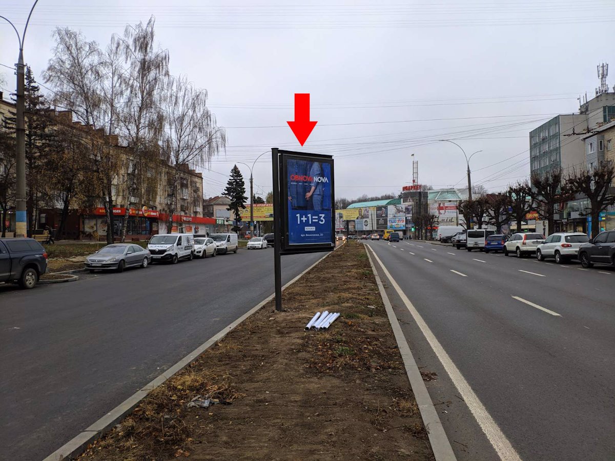 `Скролл №212597 в городе Черновцы (Черновицкая область), размещение наружной рекламы, IDMedia-аренда по самым низким ценам!`