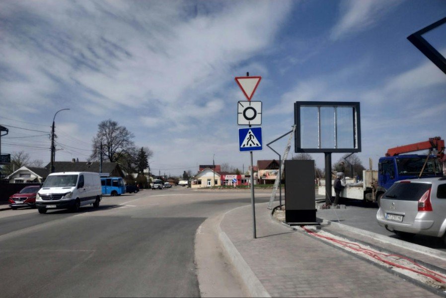 Білборд формат 3.14х2.32 №213811 в городе Коломия (Івано-Франківська область) Білборд №213811 в місті Коломия (Івано-Франківська область), розміщення зовнішнішньої реклами, IDMedia-оренда найнижчі ціни!