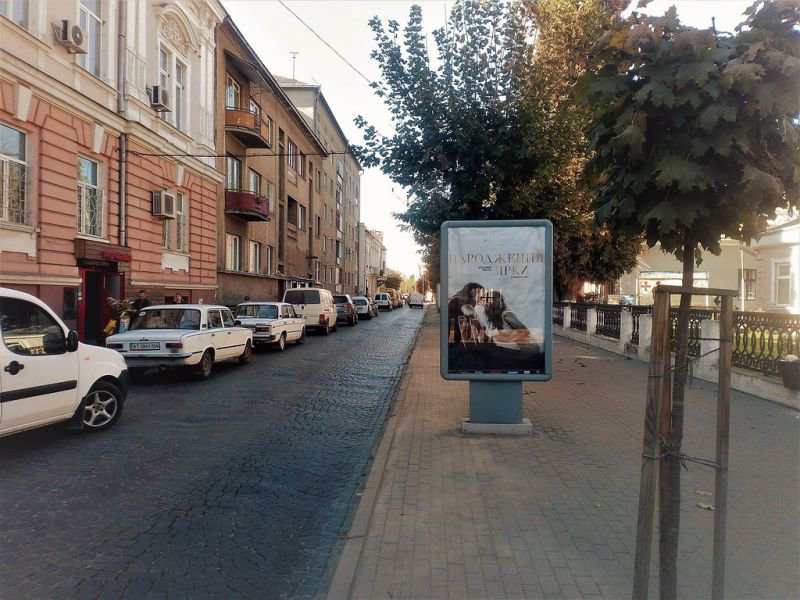 Ситилайт формат 1,2x1,8 №213899 в городе Коломыя (Ивано-Франковская область) `Ситилайт №213899 в городе Коломыя (Ивано-Франковская область), размещение наружной рекламы, IDMedia-аренда по самым низким ценам!`