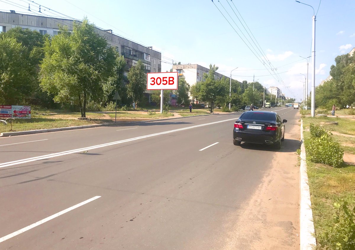 Білборд №214549 в місті Сєвєродонецьк (Луганська область), розміщення зовнішнішньої реклами, IDMedia-оренда найнижчі ціни!