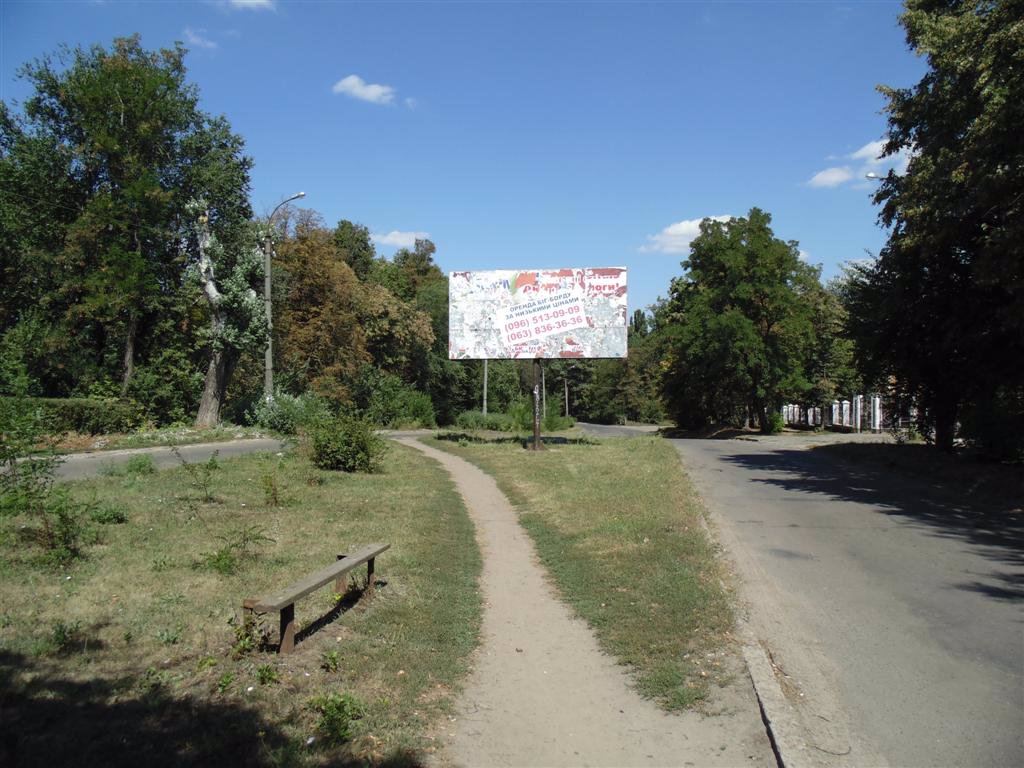 Білборд №215301 в місті Сміла (Черкаська область), розміщення зовнішнішньої реклами, IDMedia-оренда найнижчі ціни!