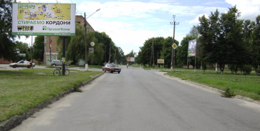 Білборд №217753 в місті Гадяч (Полтавська область), розміщення зовнішнішньої реклами, IDMedia-оренда найнижчі ціни!