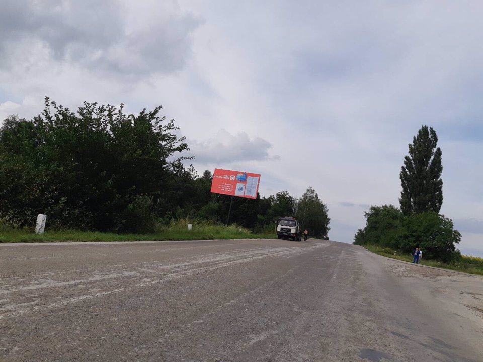 Білборд №218082 в місті Кельменці (Чернівецька область), розміщення зовнішнішньої реклами, IDMedia-оренда найнижчі ціни!
