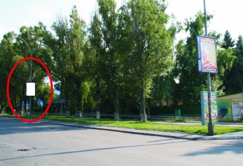 Холдер №218854 в городе Покровск(Красноармейск) (Донецкая область), размещение наружной рекламы, IDMedia-аренда по самым низким ценам!