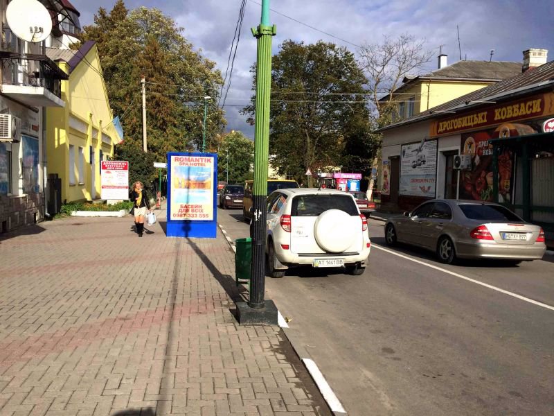 Скрол №218917 в місті Надвірна (Івано-Франківська область), розміщення зовнішнішньої реклами, IDMedia-оренда найнижчі ціни!