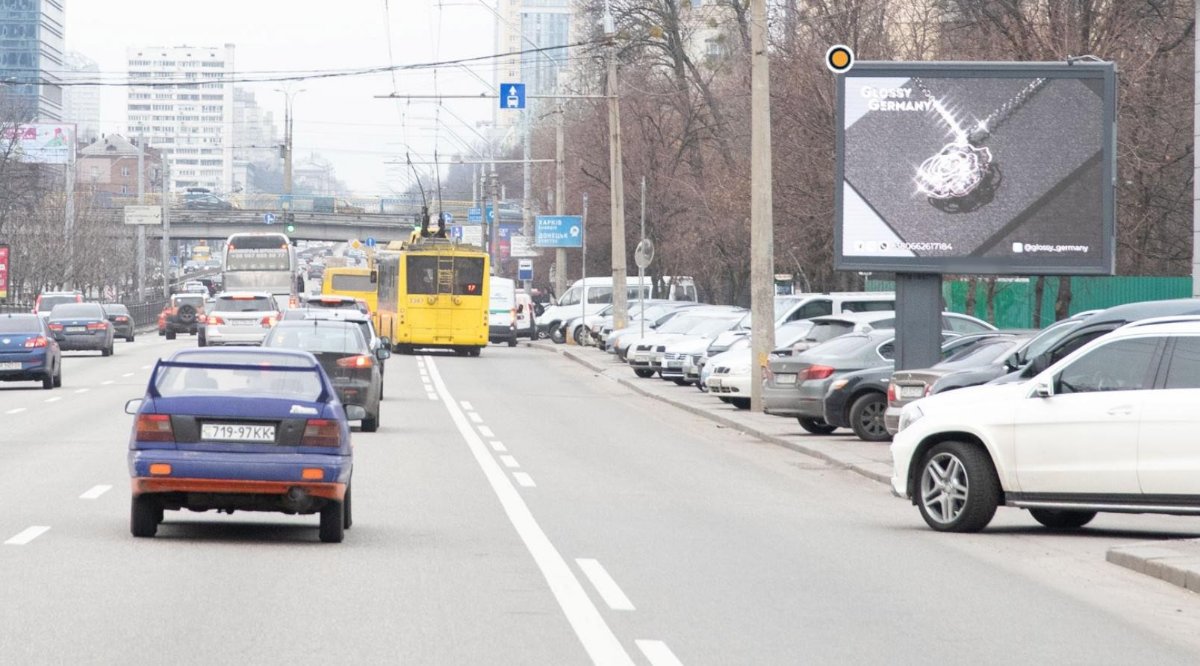 `Экран №223122 в городе Киев (Киевская область), размещение наружной рекламы, IDMedia-аренда по самым низким ценам!`
