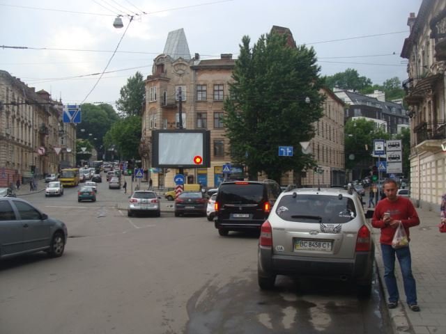 `Скролл №223743 в городе Львов (Львовская область), размещение наружной рекламы, IDMedia-аренда по самым низким ценам!`