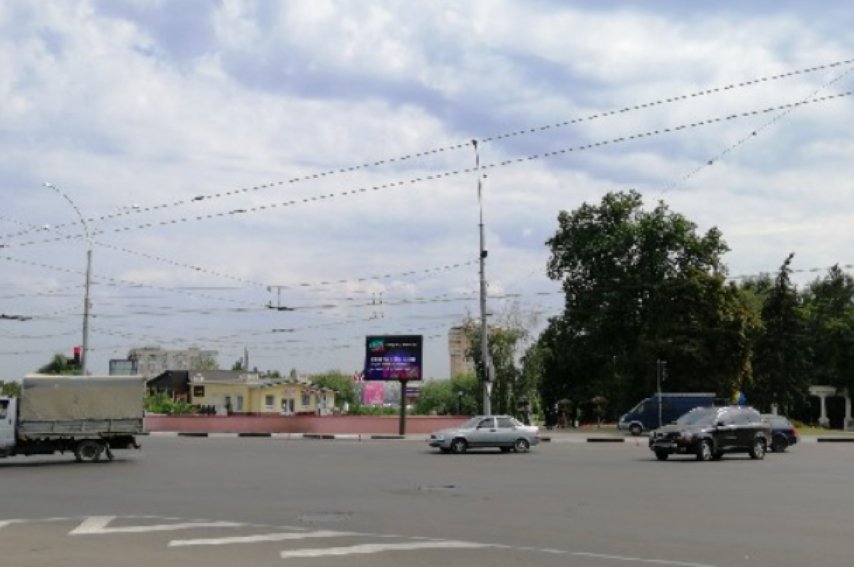 `Экран №226615 в городе Сумы (Сумская область), размещение наружной рекламы, IDMedia-аренда по самым низким ценам!`