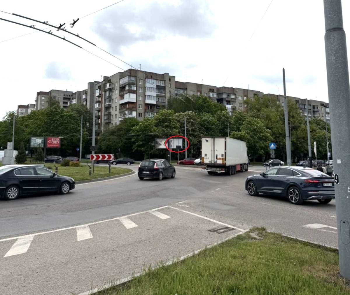 Бэклайт формат бек-лайт 3,14х2,30 №229052 в городе Львов (Львовская область) `Бэклайт №229052 в городе Львов (Львовская область), размещение наружной рекламы, IDMedia-аренда по самым низким ценам!`