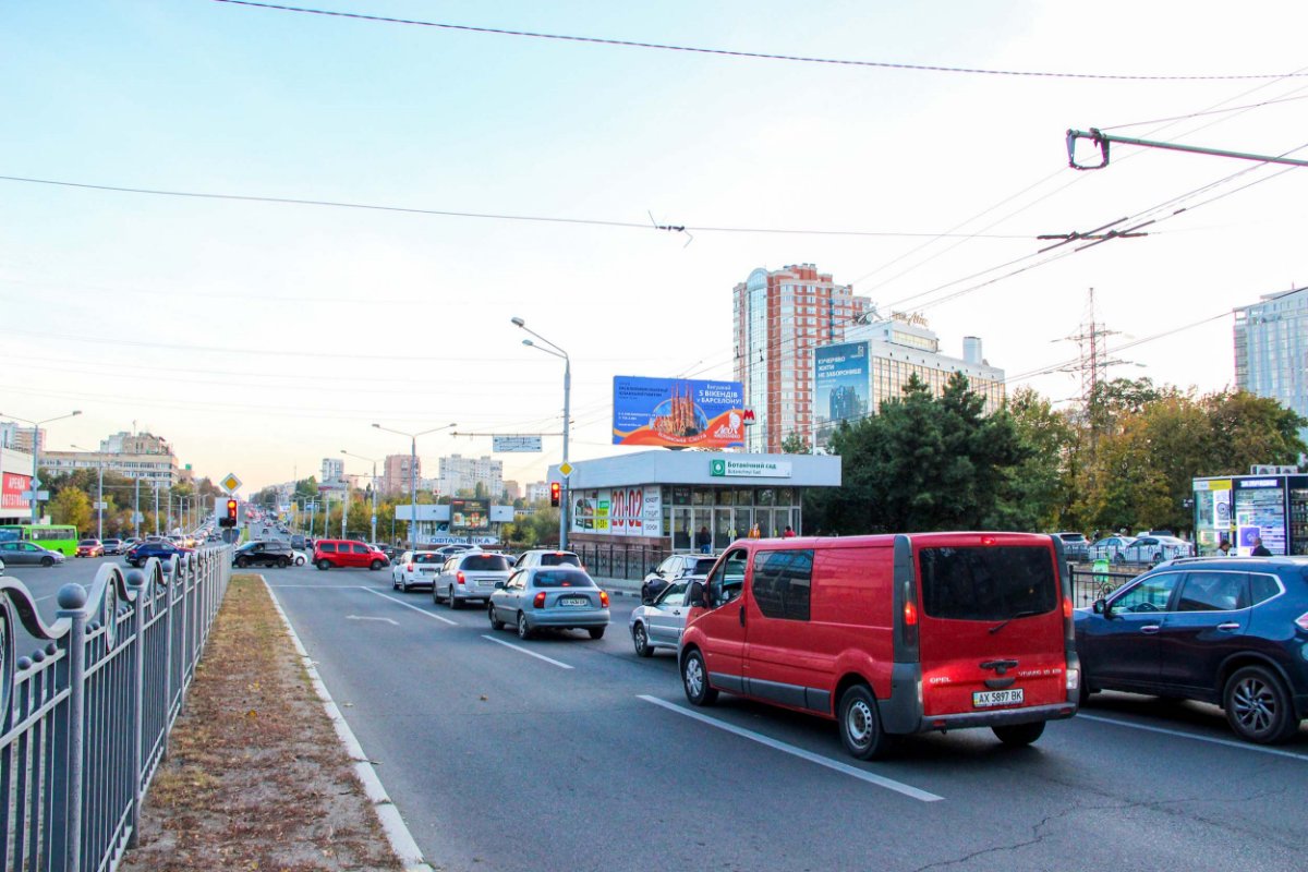 Екран №232307 в місті Харків (Харківська область), розміщення зовнішнішньої реклами, IDMedia-оренда найнижчі ціни!