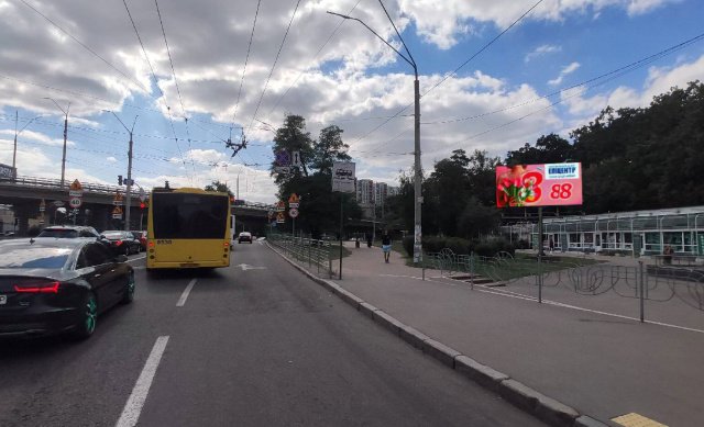 `Экран №237330 в городе Киев (Киевская область), размещение наружной рекламы, IDMedia-аренда по самым низким ценам!`