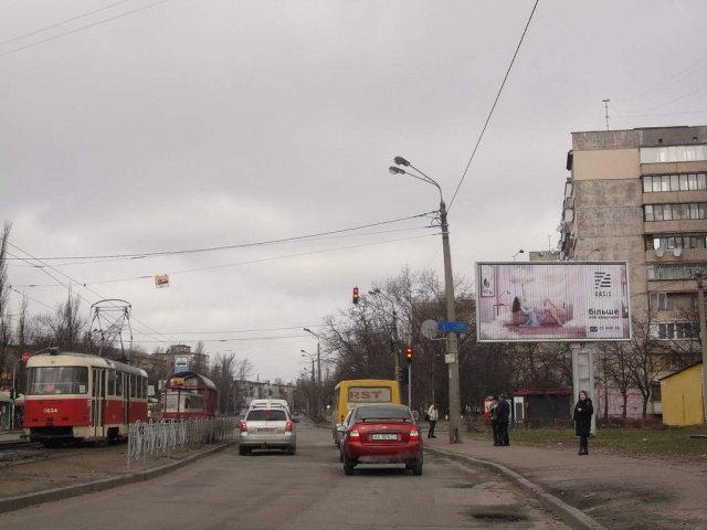 Билборд формат Призма 3м x 6м №237485 в городе Киев (Киевская область) `Билборд №237485 в городе Киев (Киевская область), размещение наружной рекламы, IDMedia-аренда по самым низким ценам!`