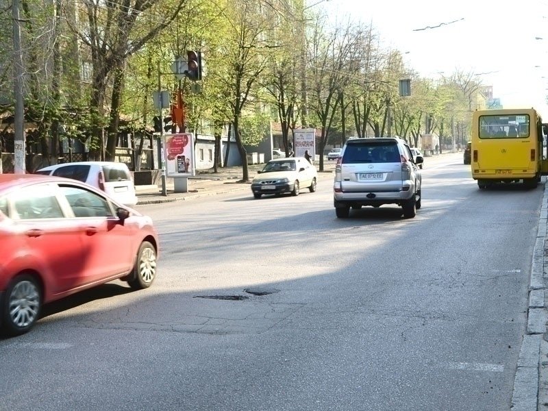 `Ситилайт №240173 в городе Днепр (Днепропетровская область), размещение наружной рекламы, IDMedia-аренда по самым низким ценам!`